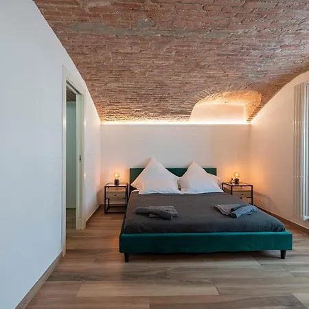 Апартаменты Quadrilatero Loft Elegant